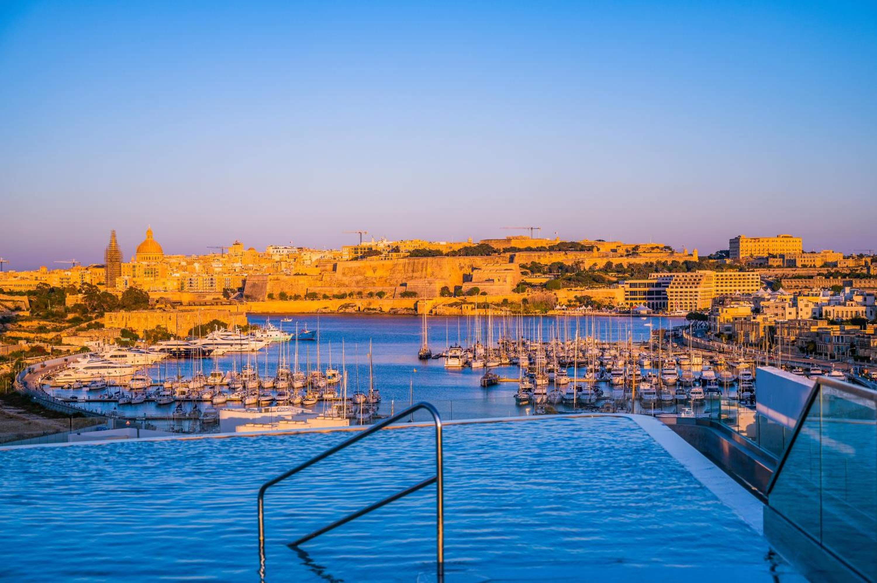 Grands Suites Hotel and Spa Sliema