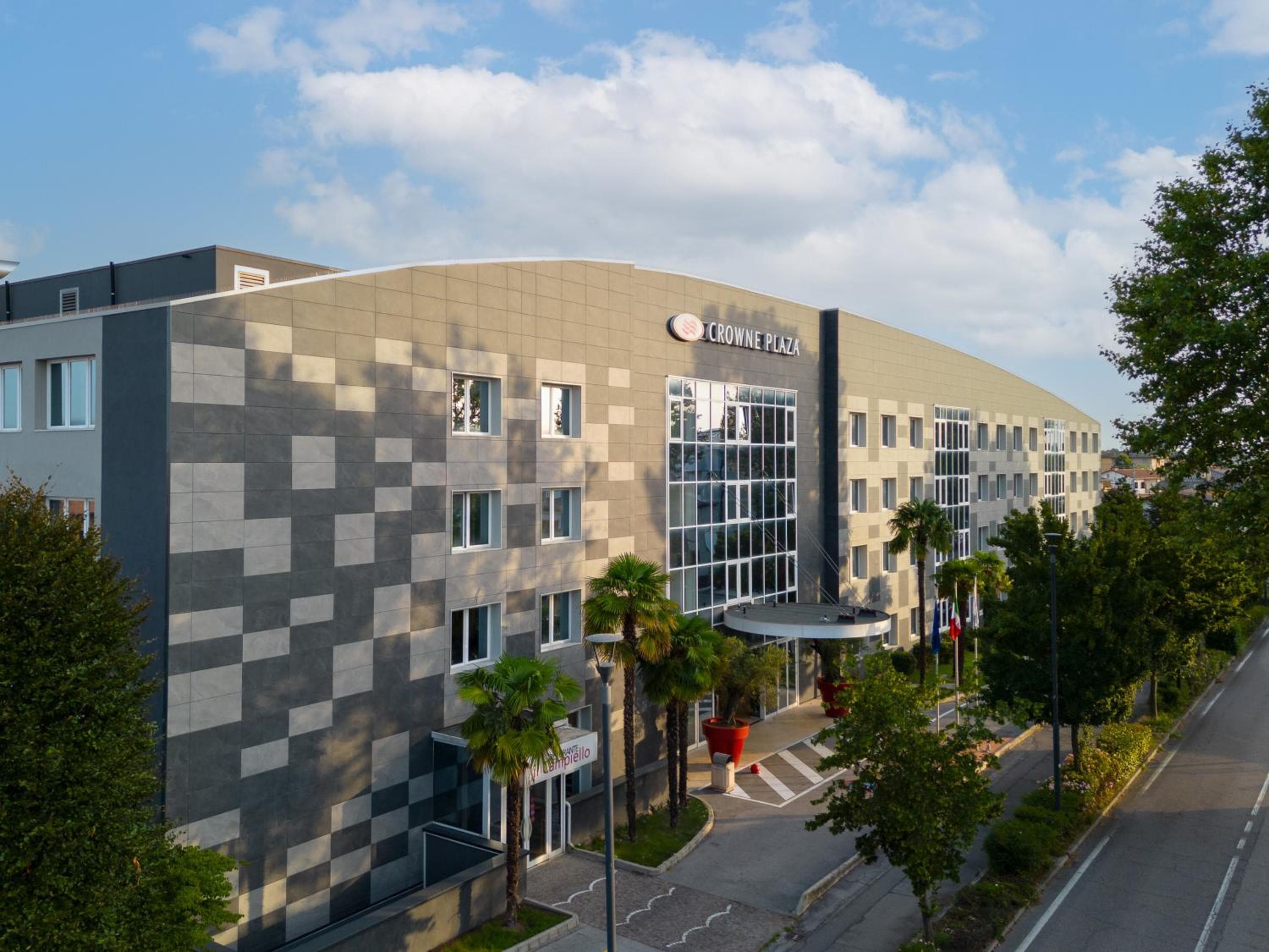 Crowne Plaza Venice East by IHG