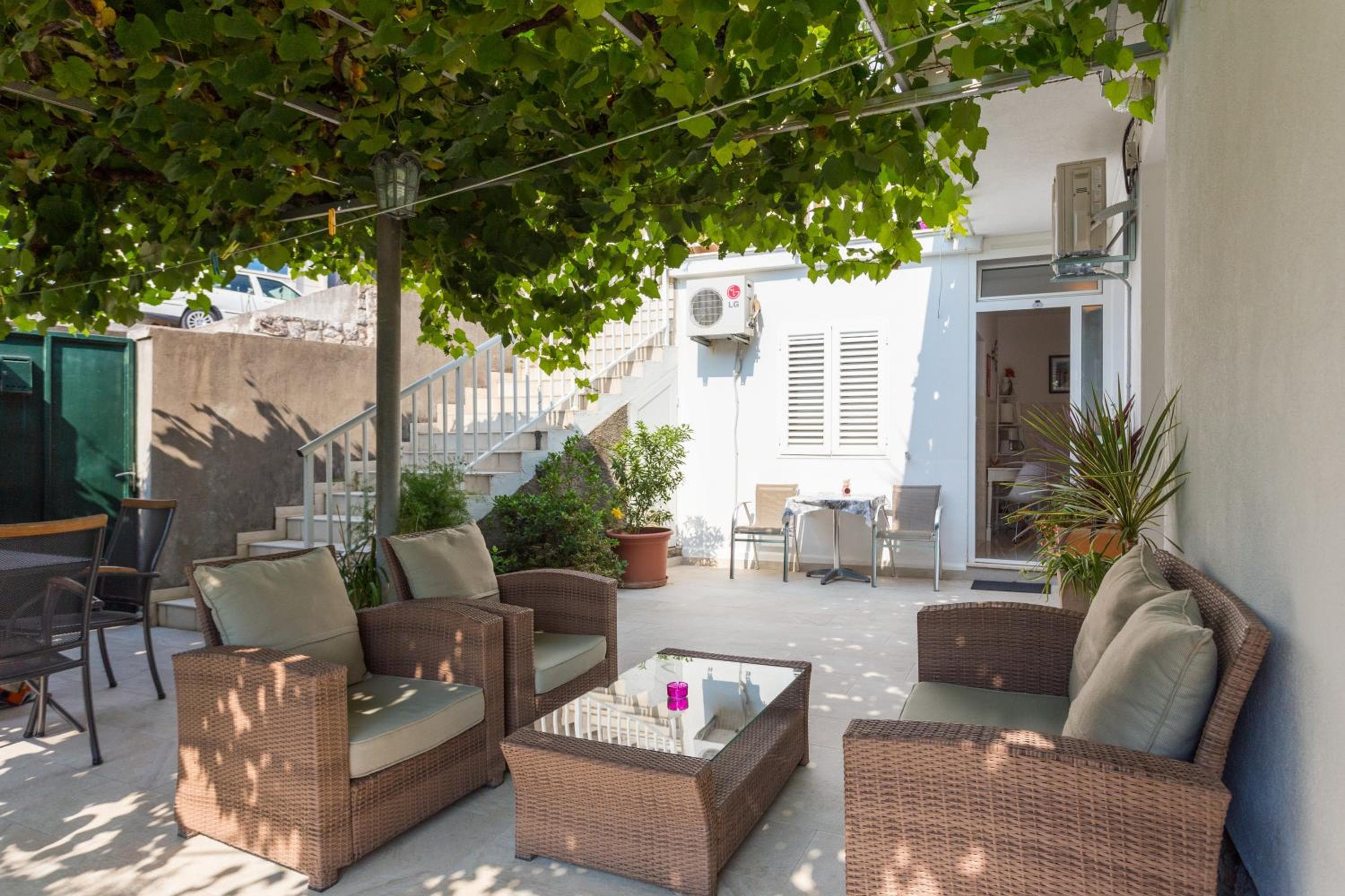 Guesthouse S&L