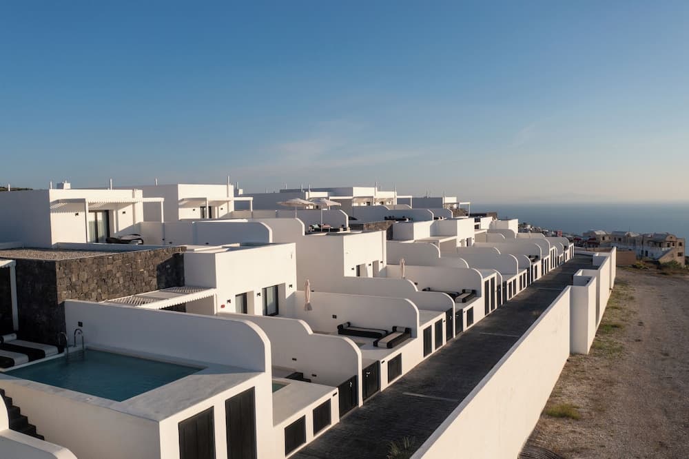 Cresanto Luxury Suites