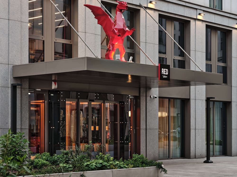Radisson RED Hotel & Radisson RED Apartments, Kraków